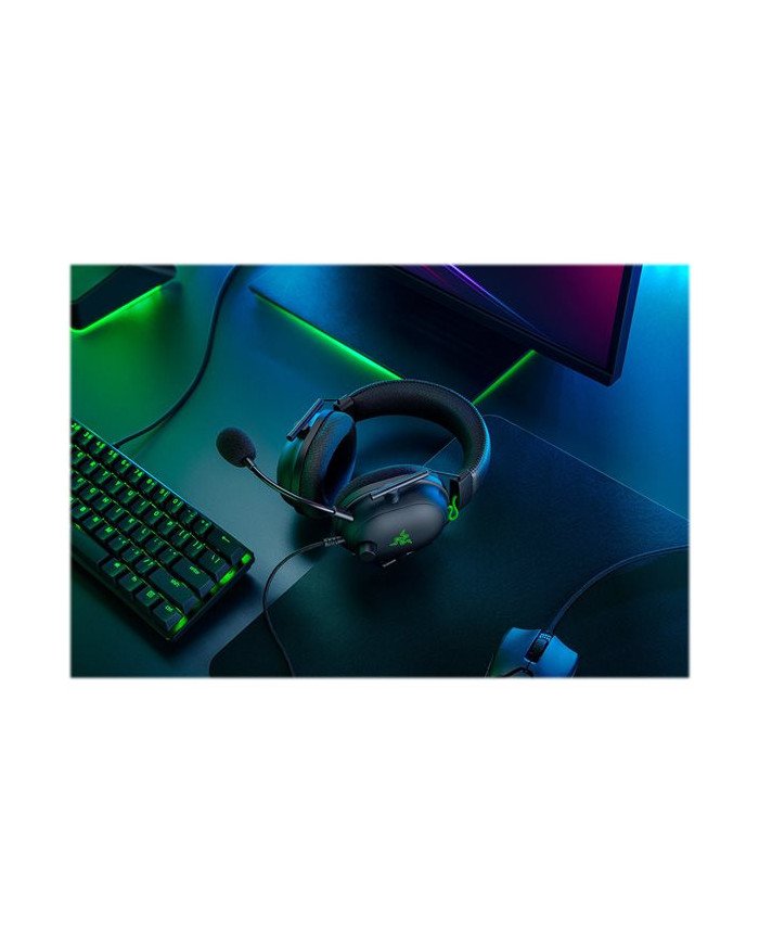 Razer BlackShark V2  Headset  full size  wired  USB 35 mm jack 