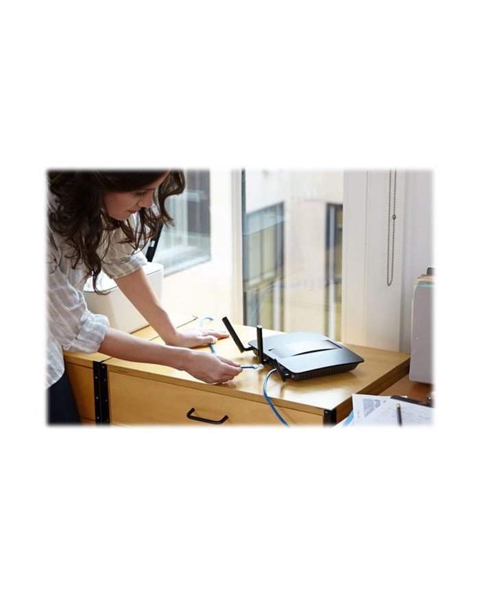 Linksys EA8300  Wireless router  MaxStream AC2200  Mbps 4port swi