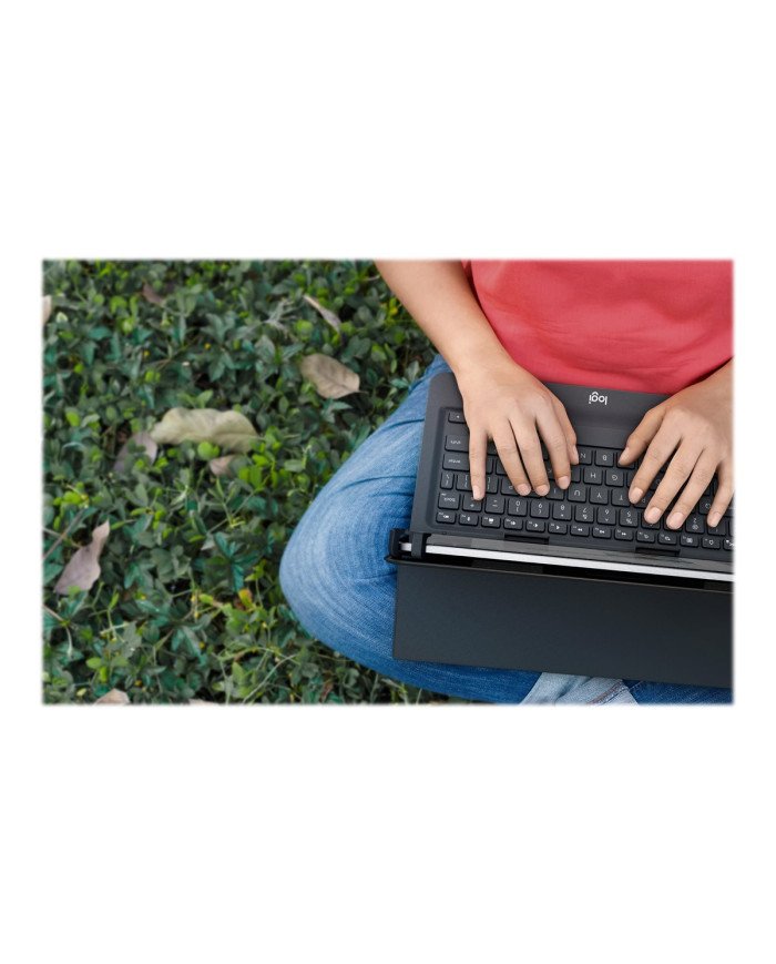 Teclado Logitech Universal Folio for 910 inch Tablets  Keyboard and folio ca