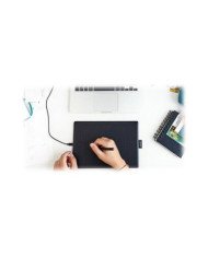 Wacom One by Wacom  Digitizer  medium size  right and lefthanded 